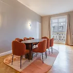 Exceptional Luxury Apartment Near Avenue Foch In Paris 16Th